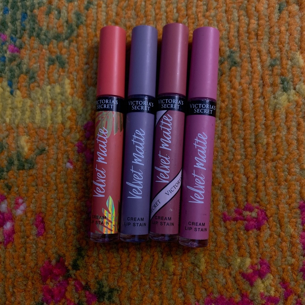 Victoria’s Secret Velvet Matte Lipstick Bundle